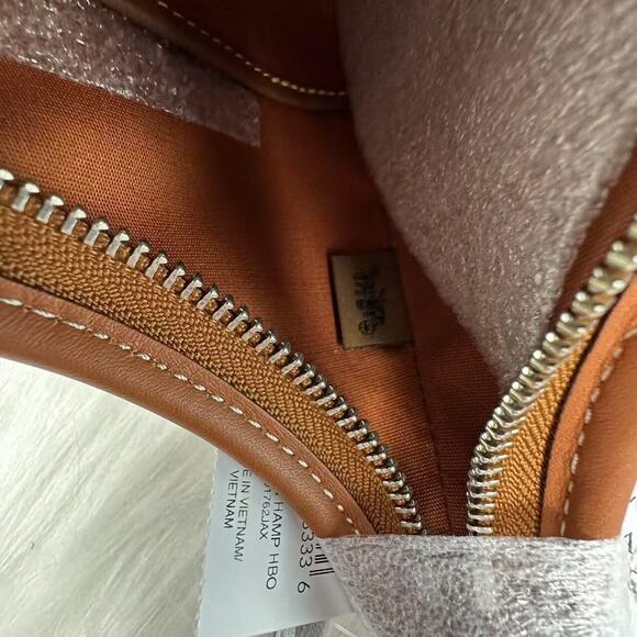 Coach Hamptons Hobo Bag In Crystal Signature Jacquard CW654 NWT - Picture 10 of 10